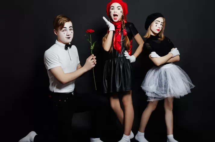 13-14 yaş yaratıcı drama kursu fiyatları