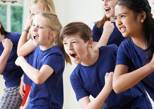 çocuklar için yaratıcı drama eğitimi