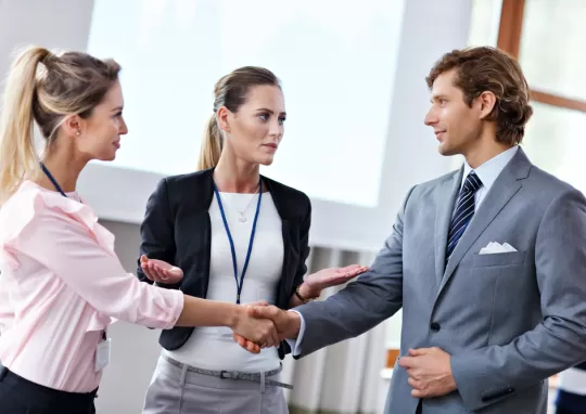 Kurumsal Zarafet Kursu