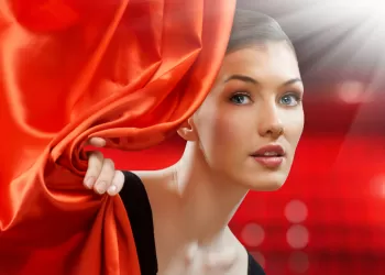 Oyuncu Olmak İsteyenler İçin Sahne Korkusunu Yenme Taktikleri