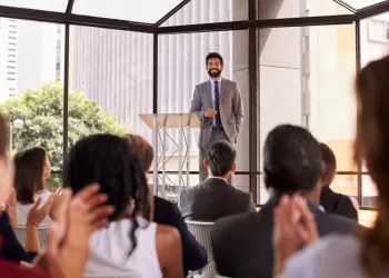 İyi Bir Konuşmacı Nasıl Olunur?