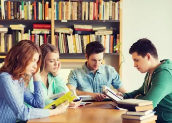 Kitap Okuyarak Diksiyon Düzelir Mi?