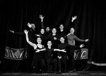 Temel Oyunculuk Eğitimi Nedir? Eğitimin İçeriğinde Neler Var?