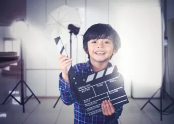 Çocuk Oyuncu Kursları ve Çocuk Gelişimine Etkileri