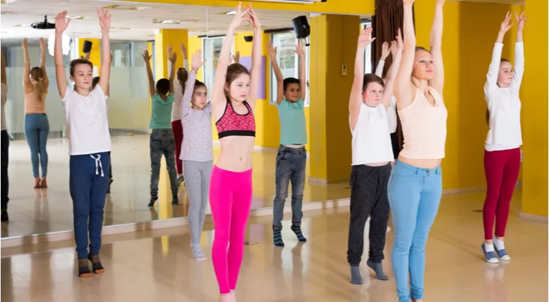 uygulamalı çocuklar için zarafet kursu