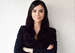 yazar tuğba sarıünal