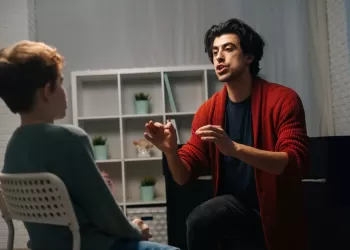 Diksiyon Dersi – Diksiyonunuzun Güzel Olmadığını mı Düşünüyorsunuz?