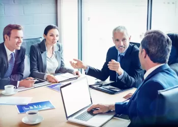 Yöneticiler İçin Kişisel Gelişim Eğitimleri