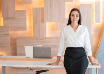 Zarafet Kursu Sertifikası Ne İşe Yarar? – İmajınızla Herkesi Etkileyin!