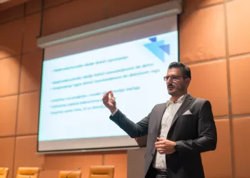 Hazırlıklı Konuşmada Nelere Dikkat Edilir?