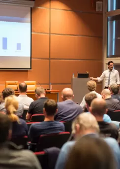 etkili konuşma hitabet kursu fiyatları