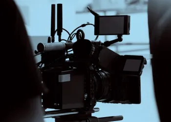 Şişli Oyunculuk Ajanslarına Kayıt Olmak İçin Gerekenler Nelerdir?