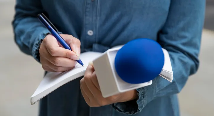 Spikerlikte Ses ve Nefes Kontrolü: Kursta Öğretilen Fizyolojik Teknikler