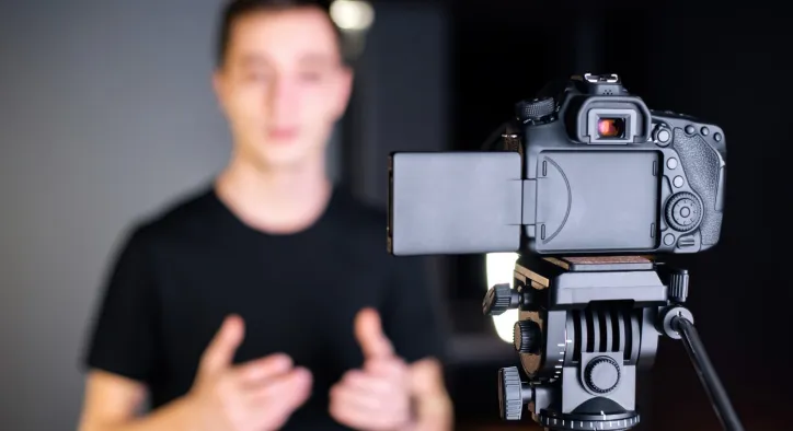 Yeni Başlayanlar İçin En İyi Oyunculuk Kursu Nasıl Seçilir?